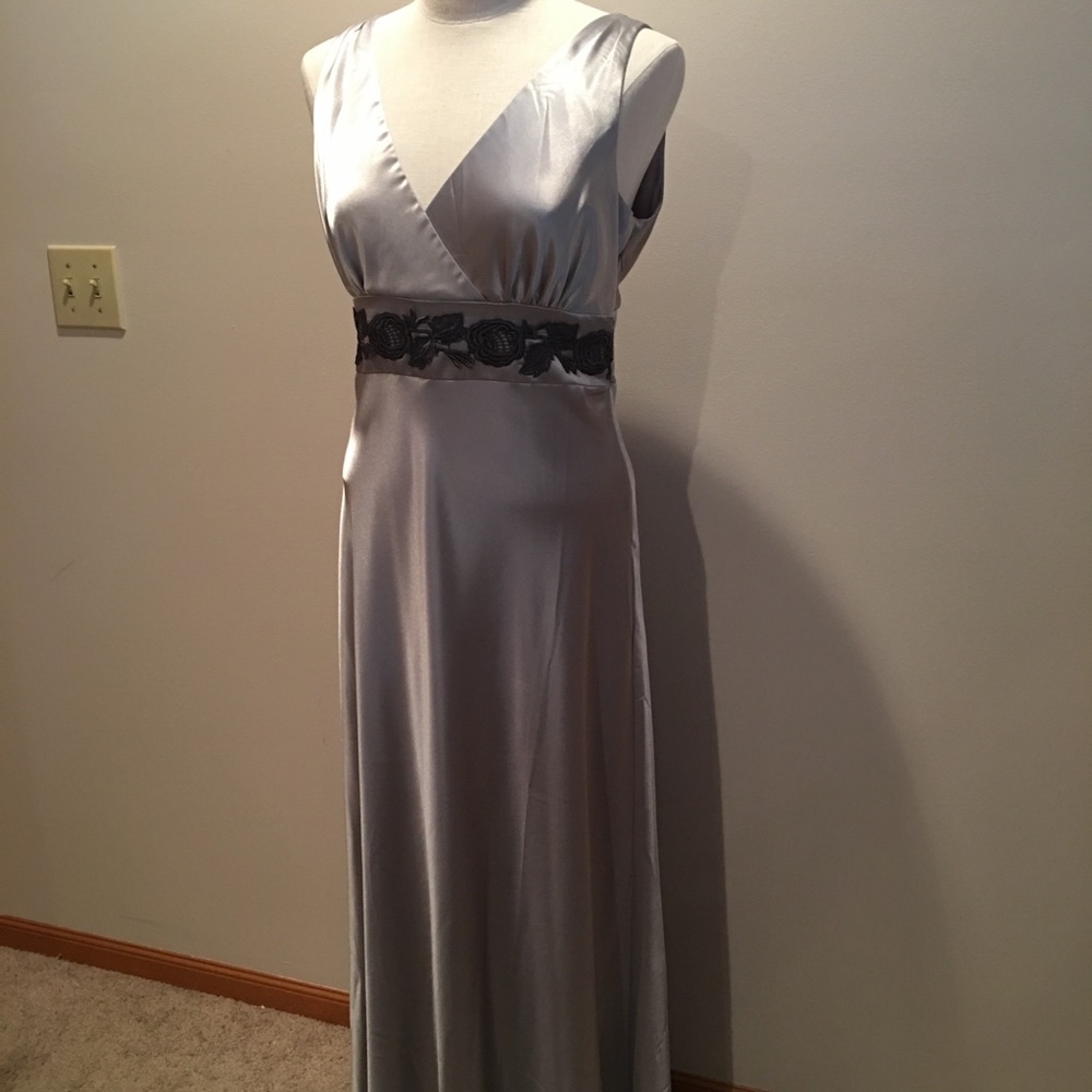 Newport News long formal dress